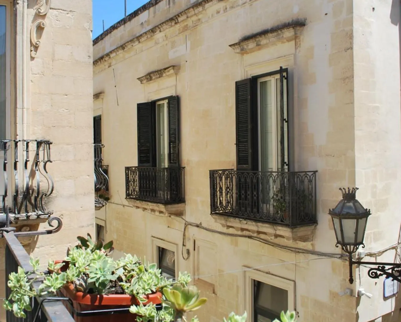 Palazzo Della Contessa - Suites & Breakfast Lecce