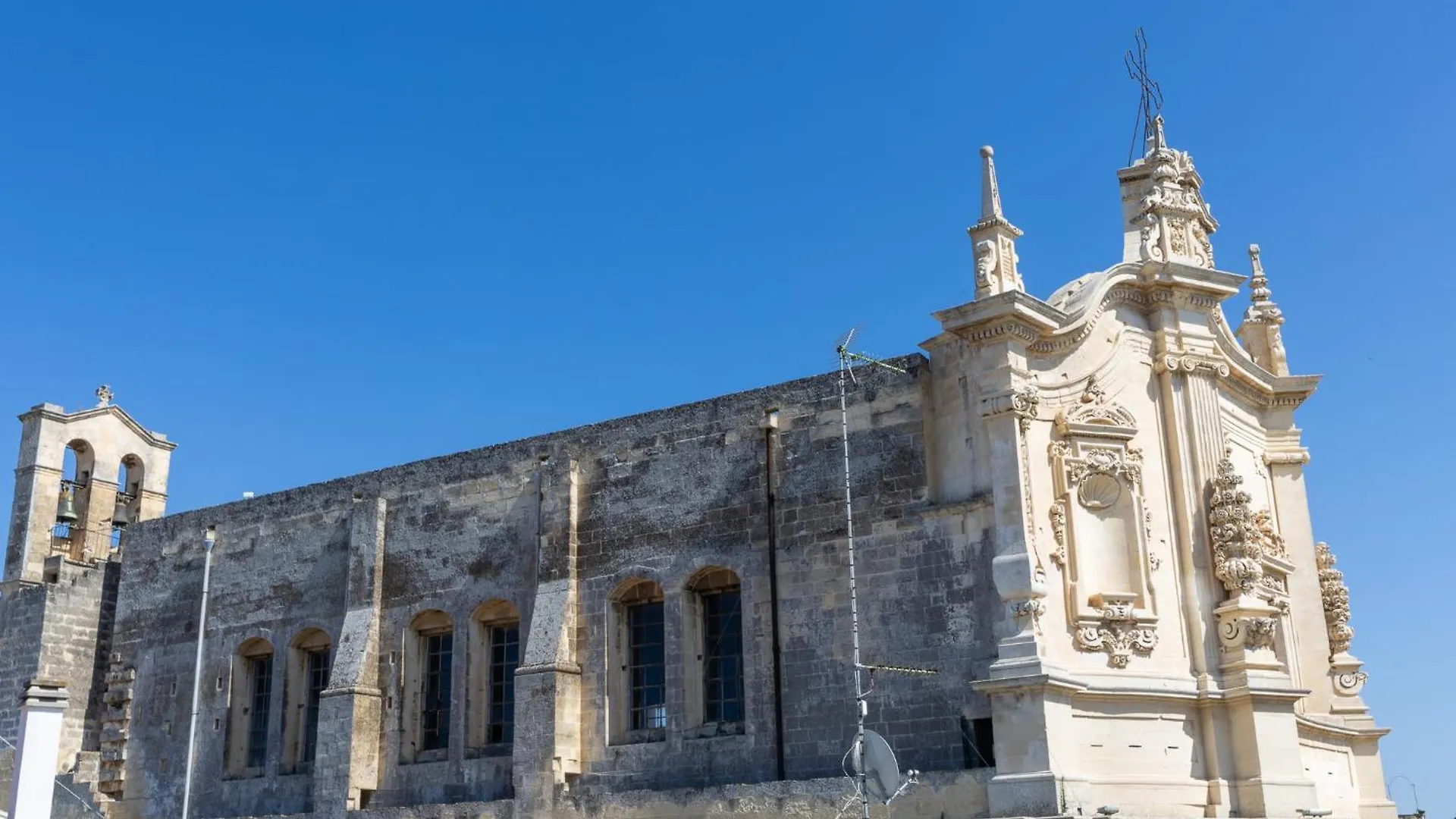 Palazzo Della Contessa - Suites & Breakfast Lecce 0*,